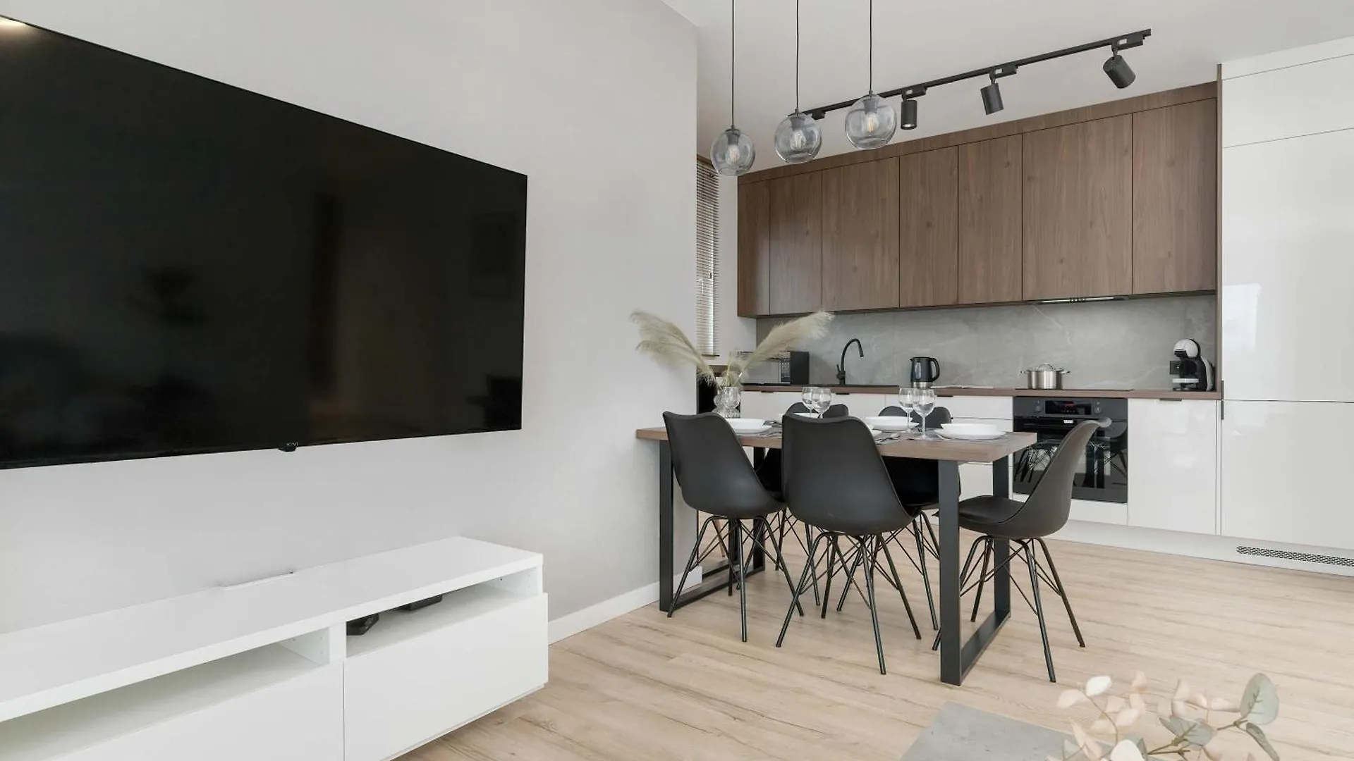 Nowa Letnica Apartment With Balcony & Parking Arena Gdansk By Noclegi Renters
