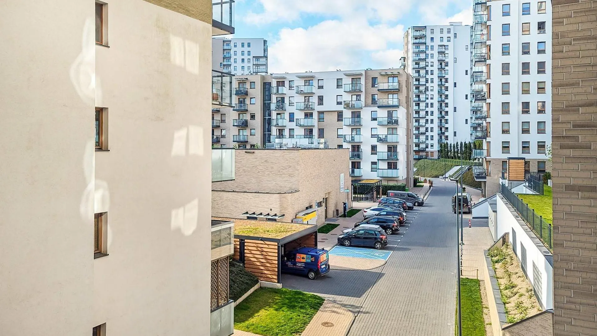 Nowa Letnica Apartment With Balcony & Parking Arena Gdansk By Noclegi Renters